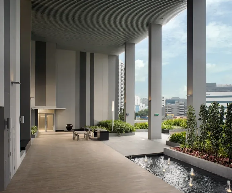 ARC 380 4th-storey Sky Terrace with BBQ and landscaped deck